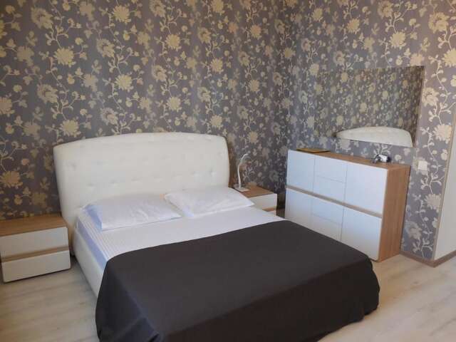 Апартаменты 